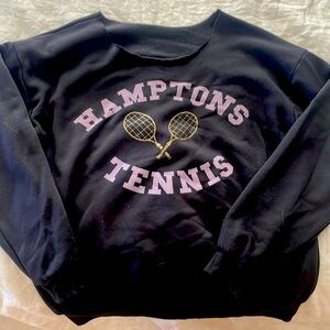 Hamptons Tennis sweatshirt with gold metallic detail. Size S/M.